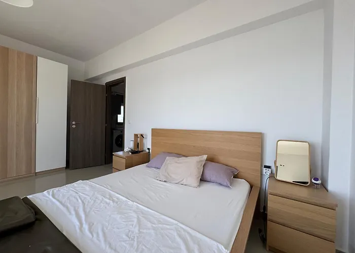 Appartement à 2 Chambres à Coucher