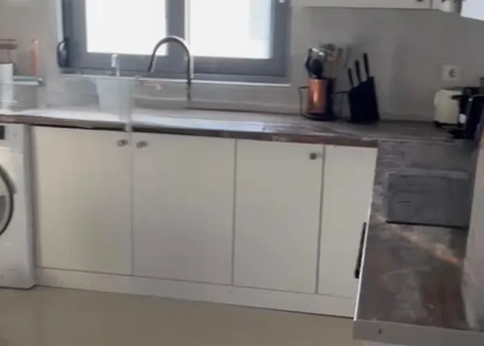 Appartement à 2 Chambres à Coucher